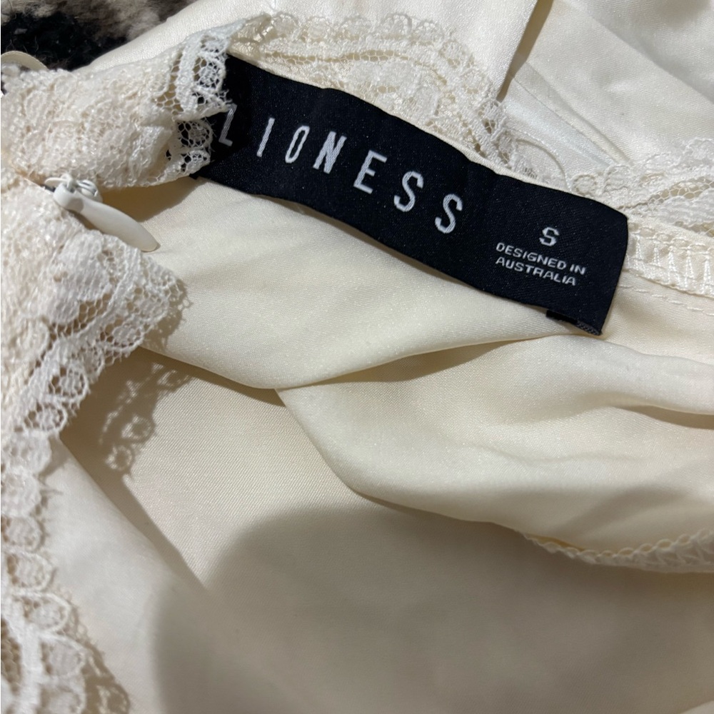 Lioness Women's Mini Dress - Picture 4 of 6